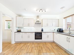 Kitchen- click for photo gallery